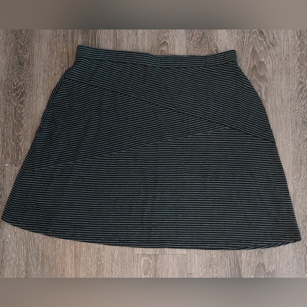 Indigo Black and Grey Striped Knee Length Knit Skirt Size 1X Summer Casual Work